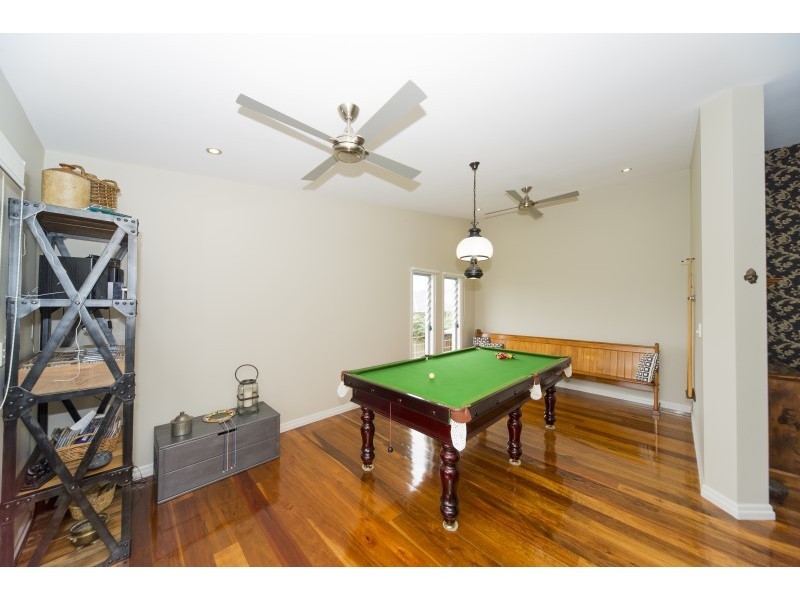 15 Villanova Avenue, Oxenford QLD 4210