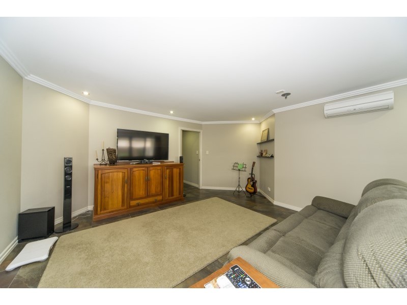 15 Villanova Avenue, Oxenford QLD 4210