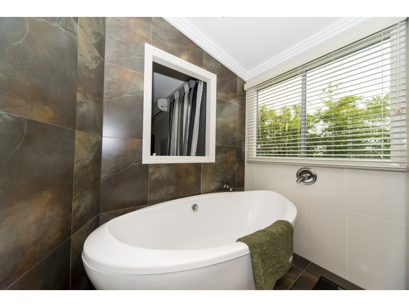 15 Villanova Avenue, Oxenford QLD 4210