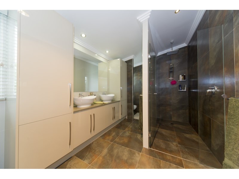 15 Villanova Avenue, Oxenford QLD 4210