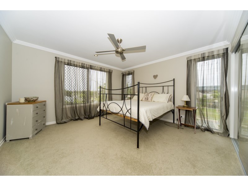 15 Villanova Avenue, Oxenford QLD 4210