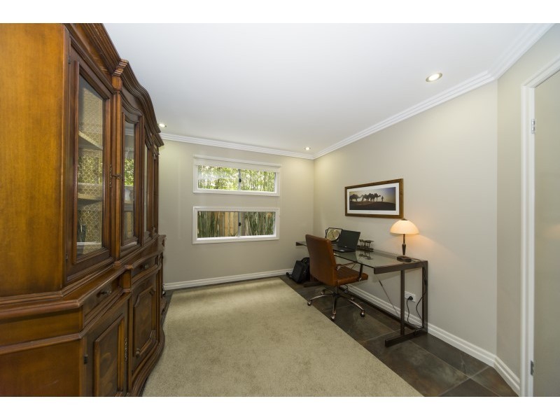 15 Villanova Avenue, Oxenford QLD 4210