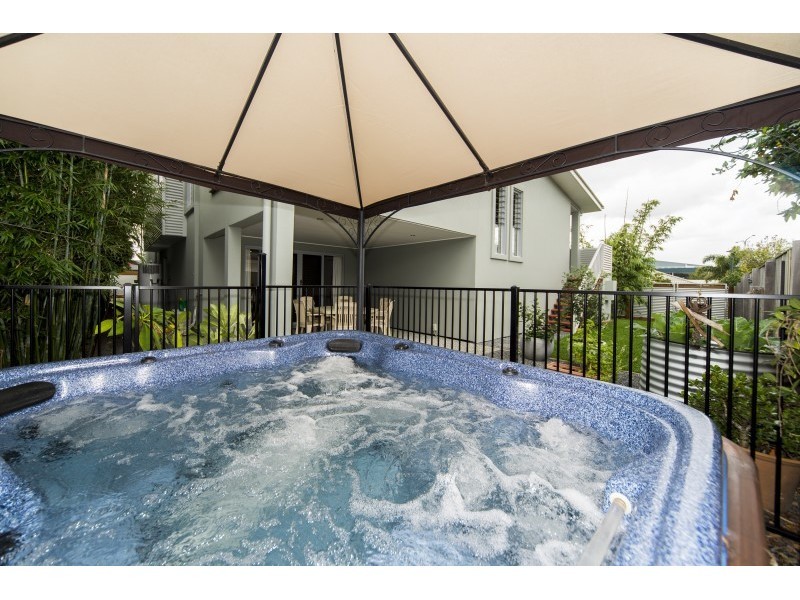 15 Villanova Avenue, Oxenford QLD 4210