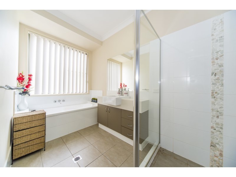2 Settlers Avenue, Upper Coomera QLD 4209