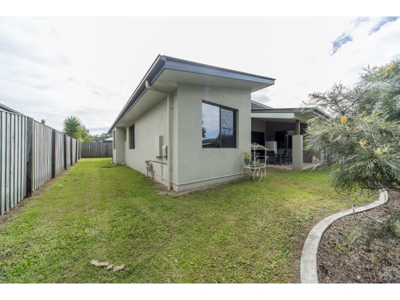 2 Settlers Avenue, Upper Coomera QLD 4209