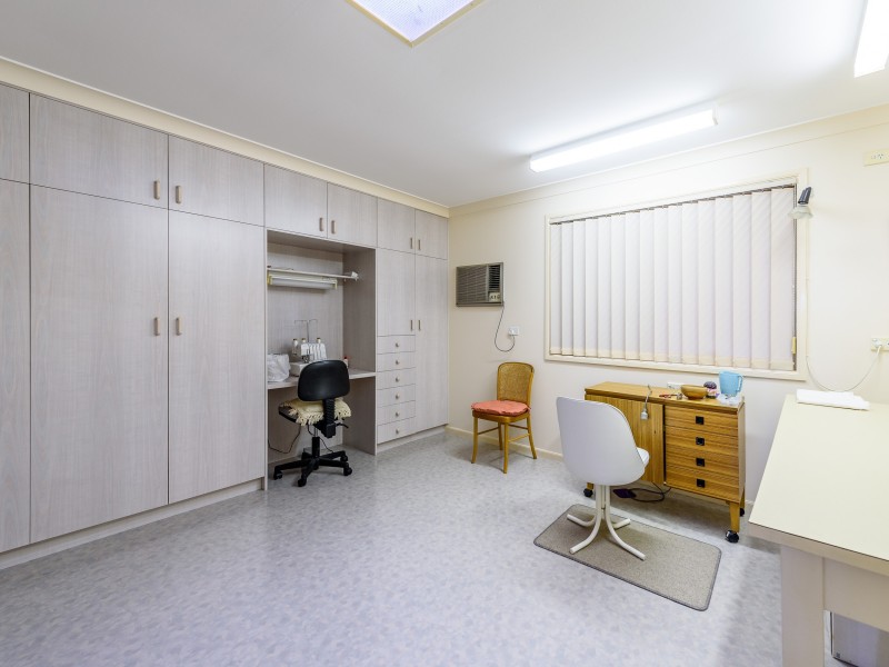 1 Leura Place, Helensvale QLD 4212