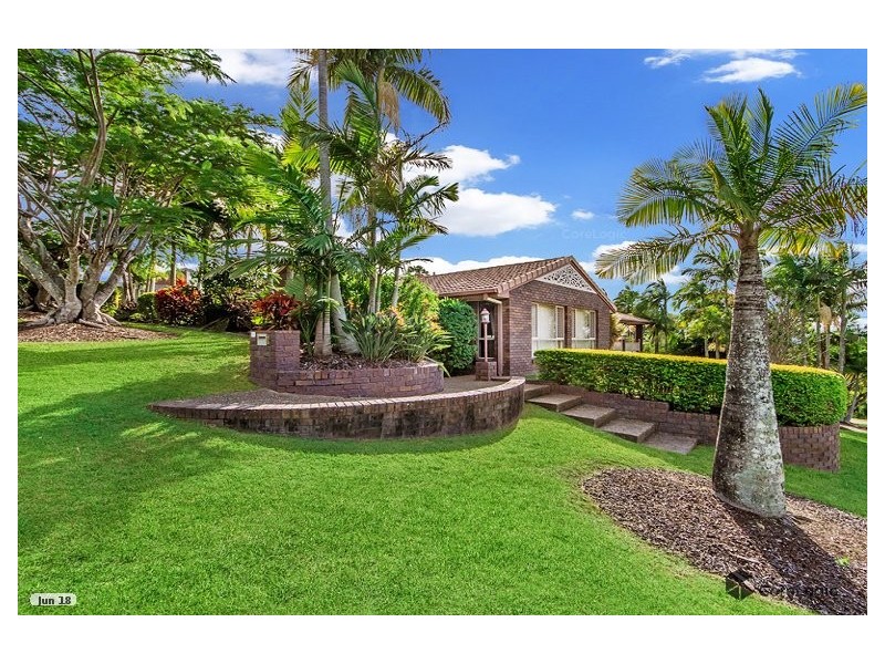 1 Leura Place, Helensvale QLD 4212