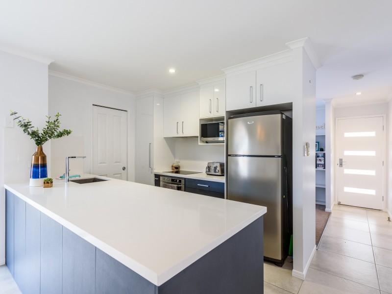 8 Blueash Crescent, Oxenford QLD 4210