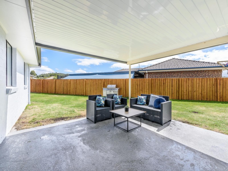 8 Blueash Crescent, Oxenford QLD 4210