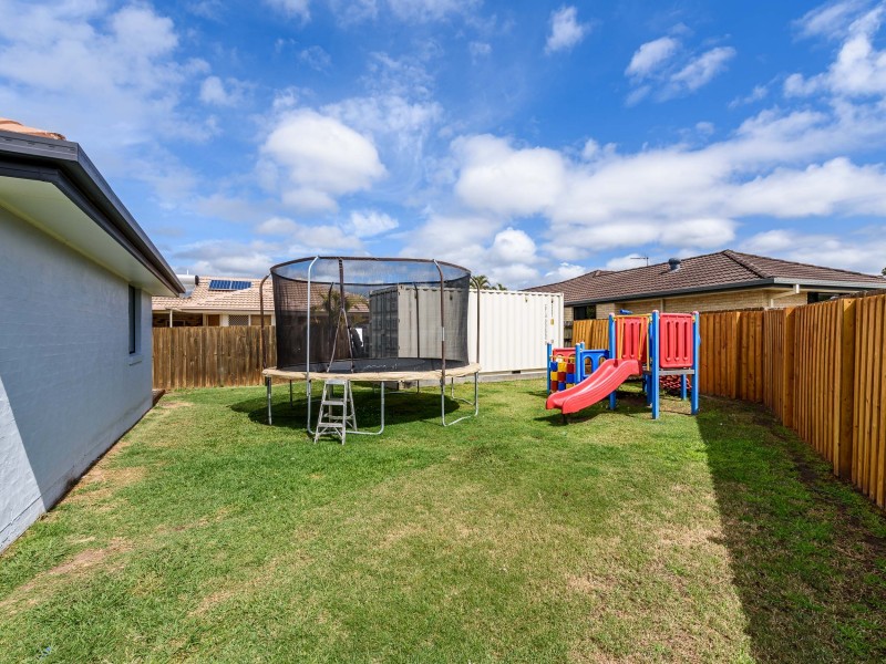 8 Blueash Crescent, Oxenford QLD 4210