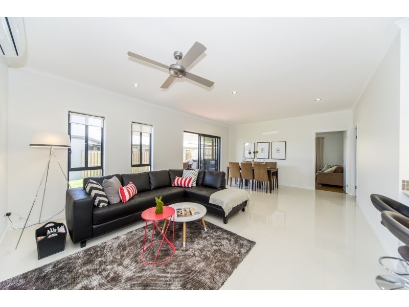 16 Wolseley Way, Upper Coomera QLD 4209