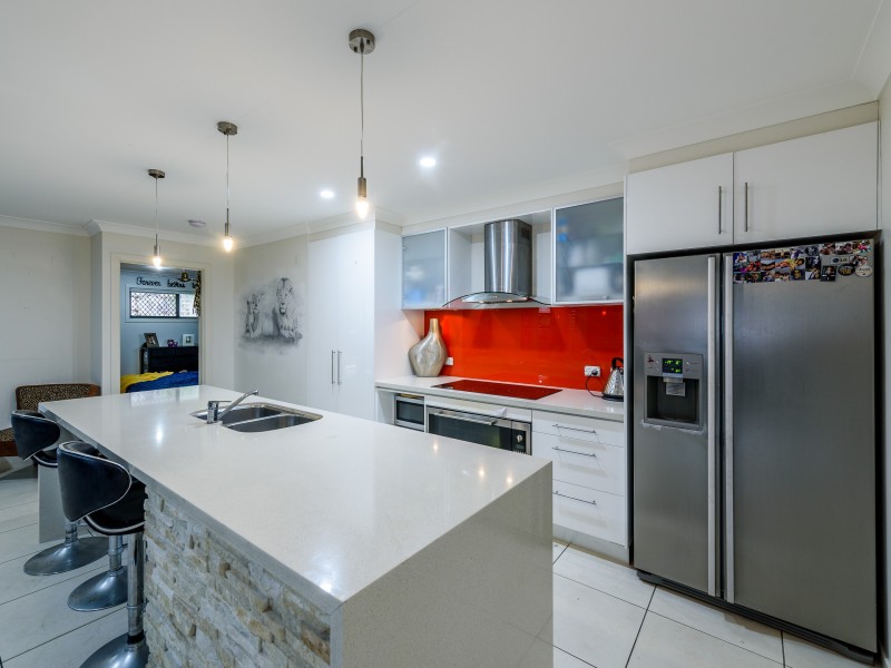 37 Manning Circuit, Pacific Pines QLD 4211