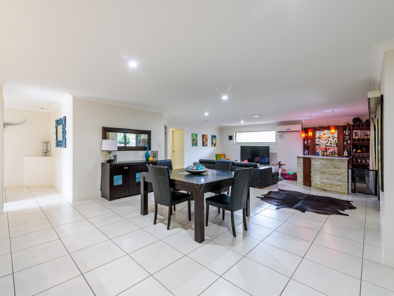 37 Manning Circuit, Pacific Pines QLD 4211