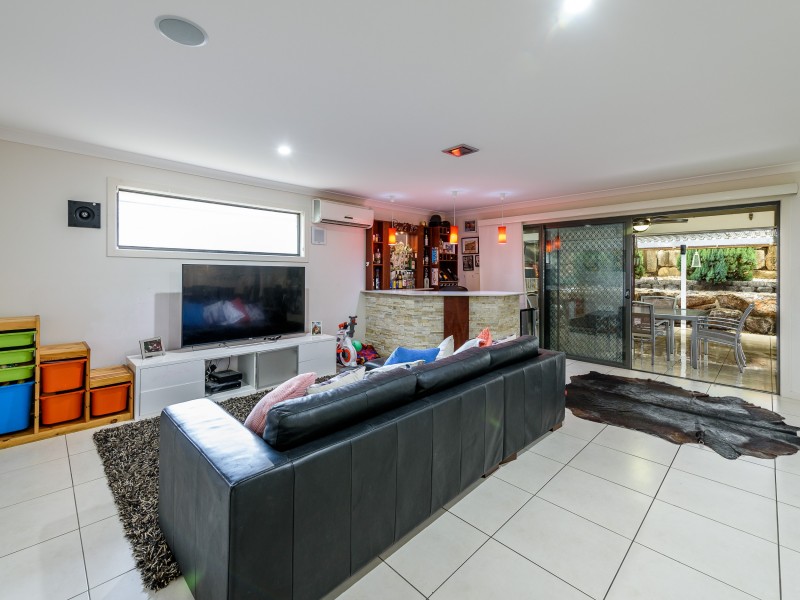 37 Manning Circuit, Pacific Pines QLD 4211