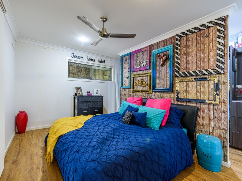 37 Manning Circuit, Pacific Pines QLD 4211