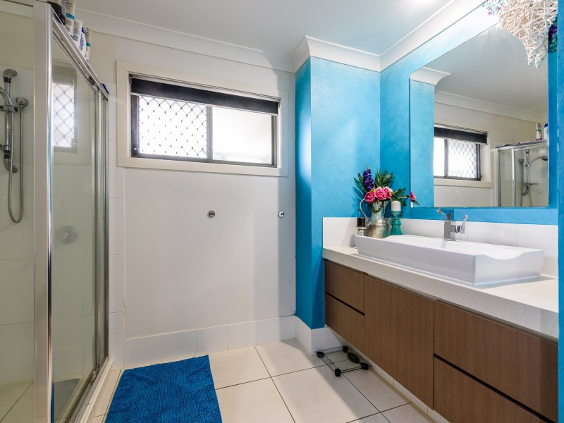 37 Manning Circuit, Pacific Pines QLD 4211