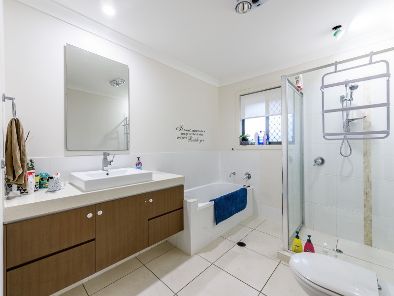 37 Manning Circuit, Pacific Pines QLD 4211