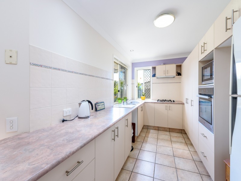 21 Papara Street, Pacific Pines QLD 4211