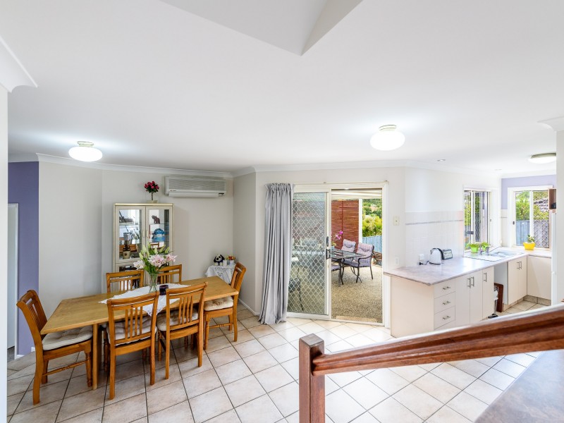 21 Papara Street, Pacific Pines QLD 4211