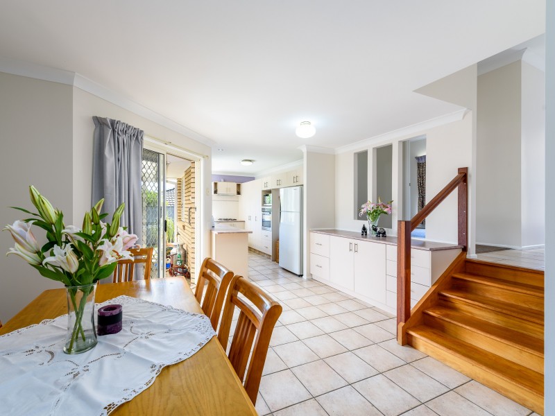 21 Papara Street, Pacific Pines QLD 4211