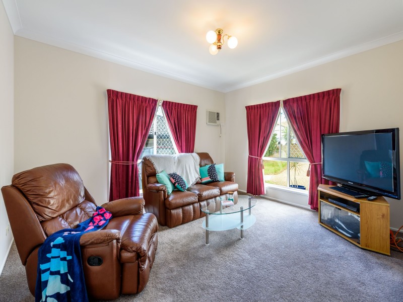 21 Papara Street, Pacific Pines QLD 4211