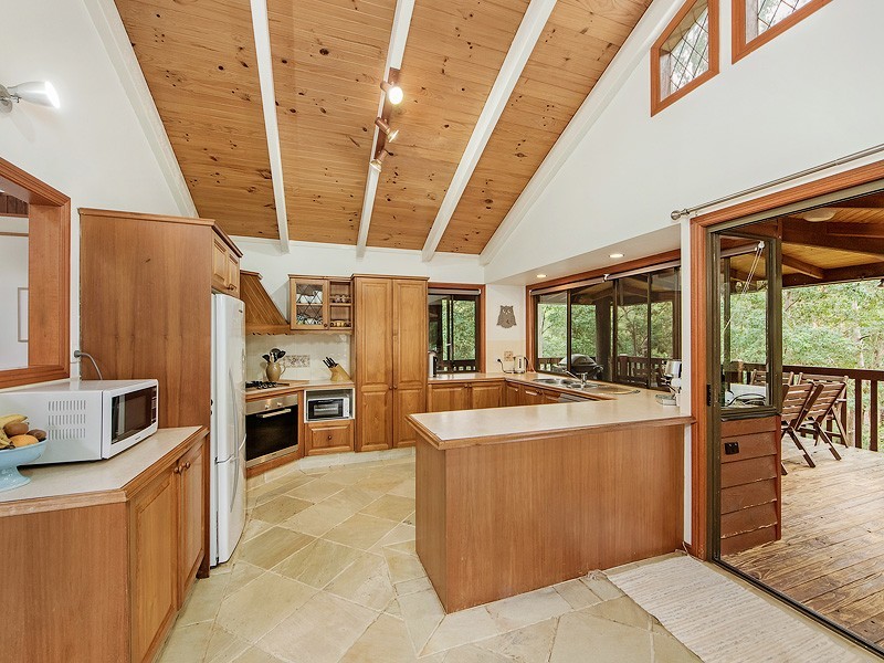 1206 Tamborine Oxenford Road, Wongawallan QLD 4210