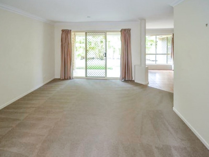 5 O’Brien Court, Arundel QLD 4214