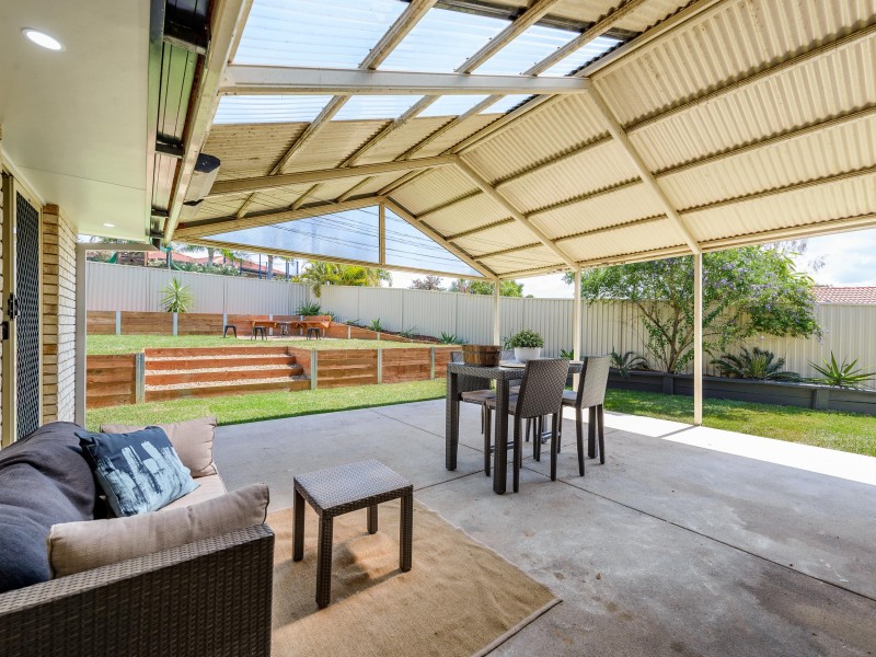 207 Mildura Drive, Helensvale QLD 4212