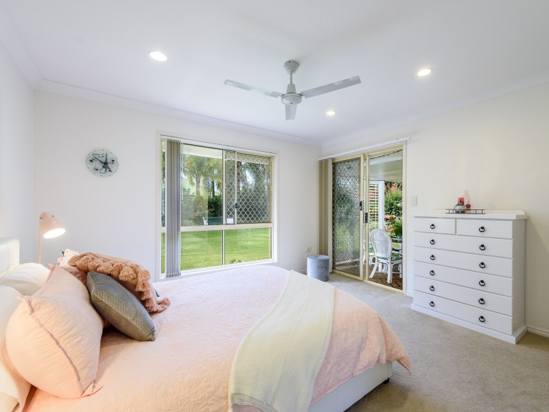 24 Arlene Park Terrace, Helensvale QLD 4212