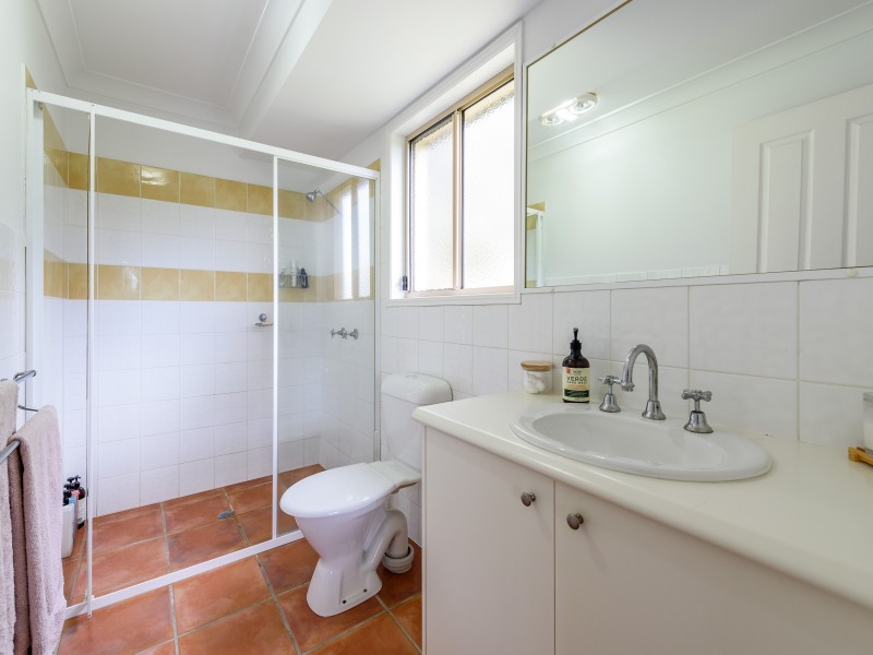 6 Woodbridge Place, Oxenford QLD 4210