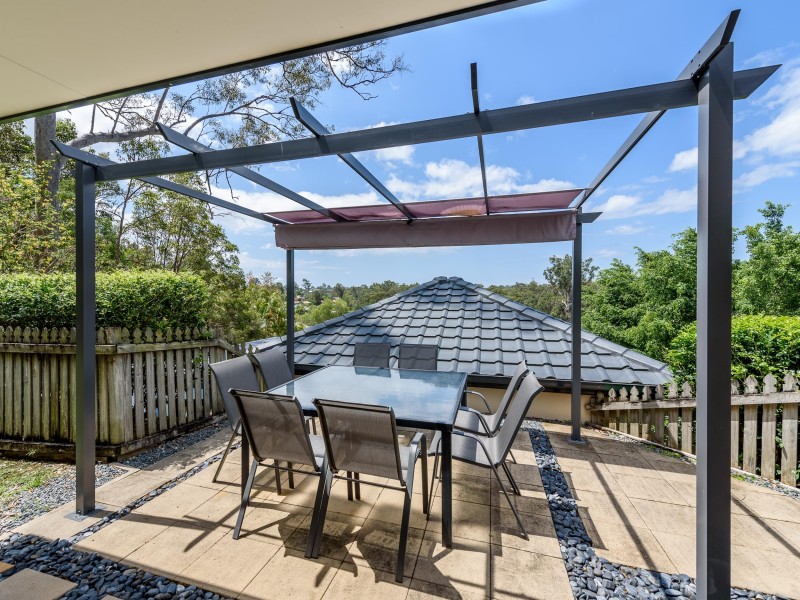 6 Woodbridge Place, Oxenford QLD 4210