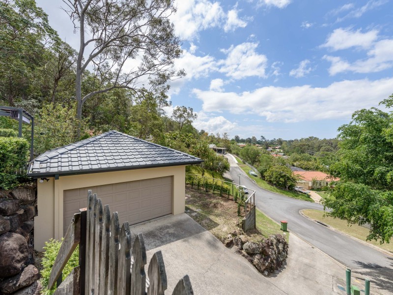 6 Woodbridge Place, Oxenford QLD 4210