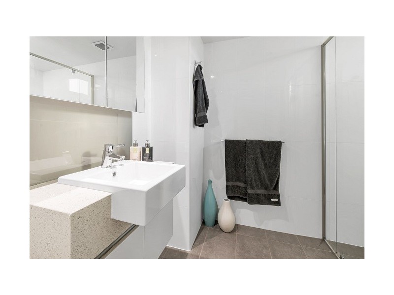 T7/20 Bayview Street, Runaway Bay QLD 4216