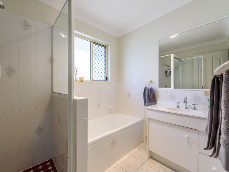 54 Inverness Way, Parkwood QLD 4214