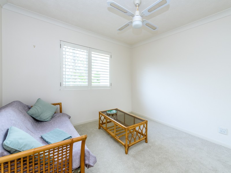 2/41a Broadwater Street, Runaway Bay QLD 4216