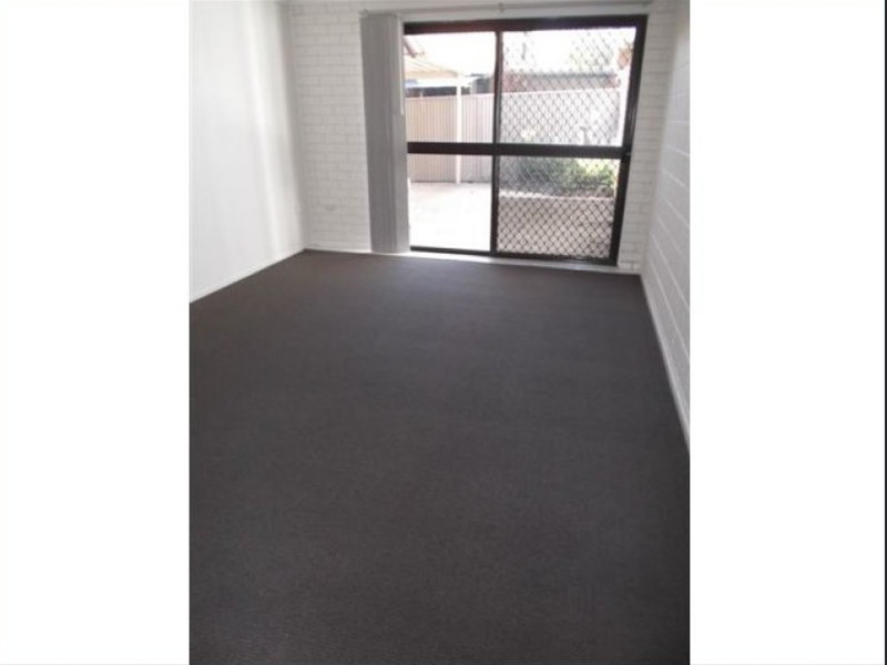 2/142 Oxley Drive, Paradise Point QLD 4216