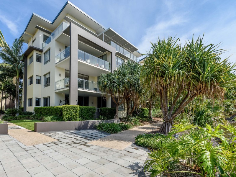 228/3 Pendraat Parade, Hope Island QLD 4212