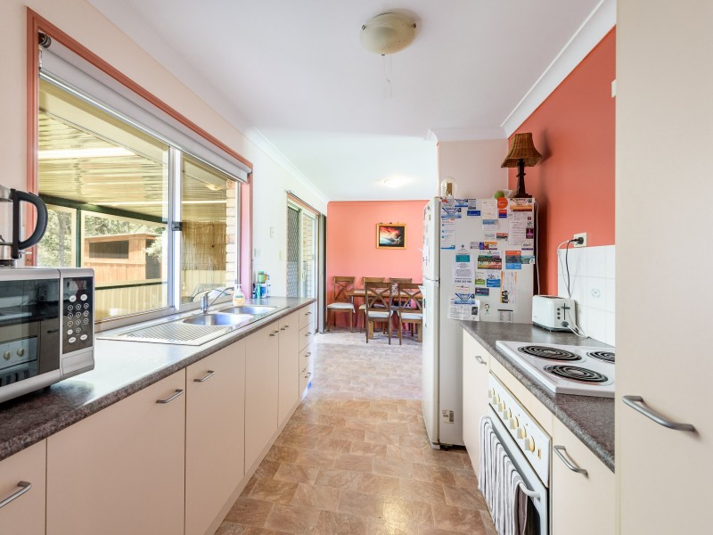 4 Jane Lane, Oxenford QLD 4210