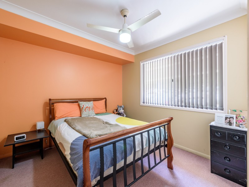 4 Jane Lane, Oxenford QLD 4210