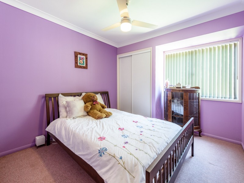 4 Jane Lane, Oxenford QLD 4210