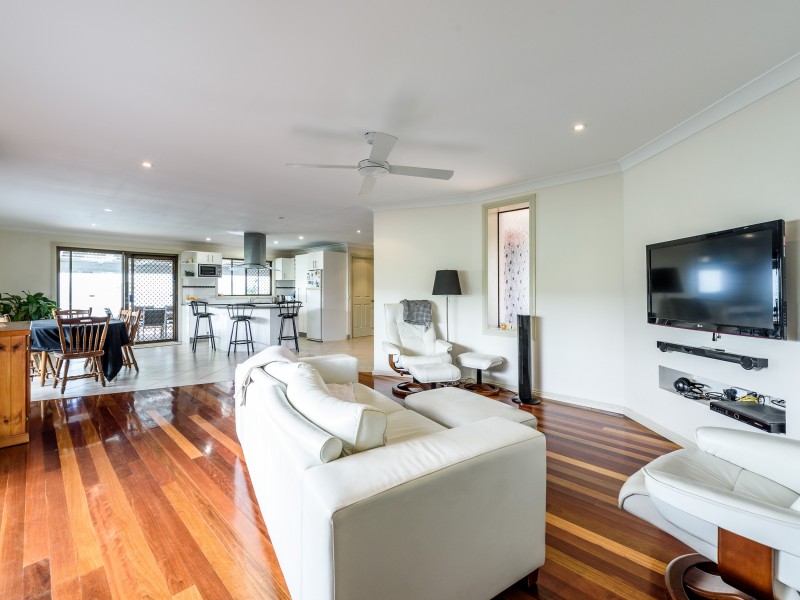 126 Columbus Drive, Hollywell QLD 4216