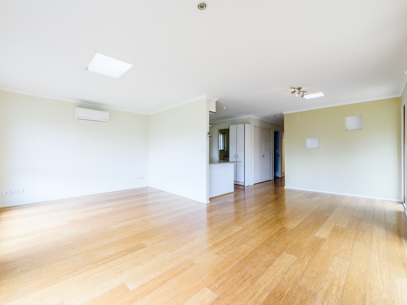 13 Jacaranda Avenue, Hollywell QLD 4216