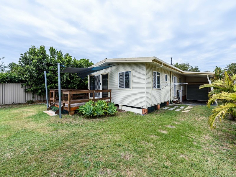 4 Matina Street, Biggera Waters QLD 4216