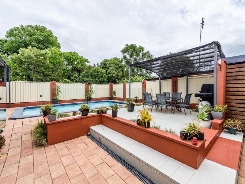 10 Willow Street, Biggera Waters QLD 4216