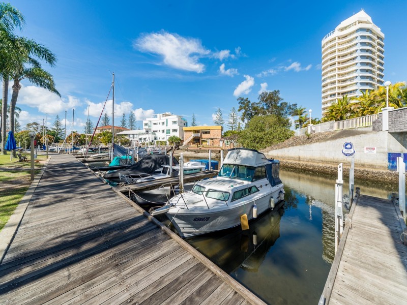 38/37 Bayview Street, Runaway Bay QLD 4216