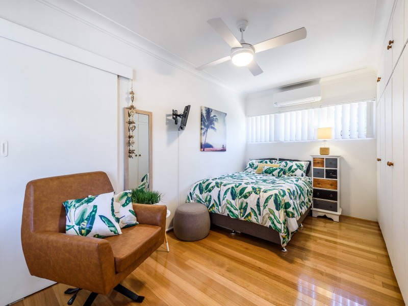 45 Central Street, Labrador QLD 4215