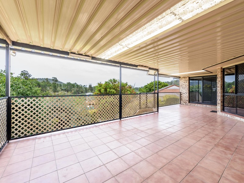 5 Maui Crescent, Oxenford QLD 4210