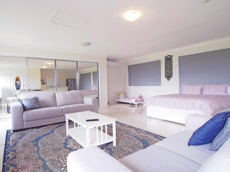 46 Uplands Drive, Parkwood QLD 4214