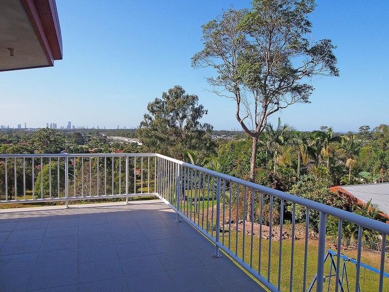 46 Uplands Drive, Parkwood QLD 4214