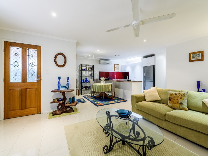 4/18 Maiala Close, Paradise Point QLD 4216
